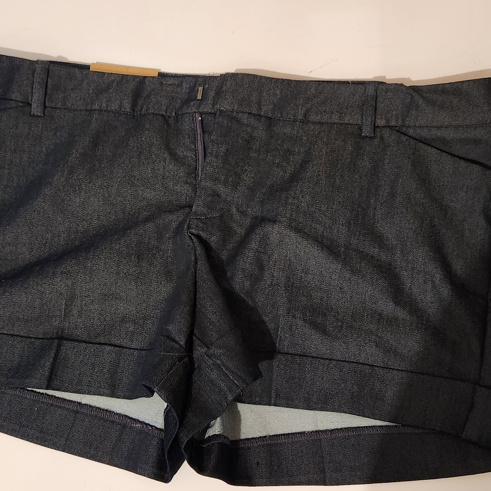 Massimo Navy Blue Tailored Shorts – Size 16